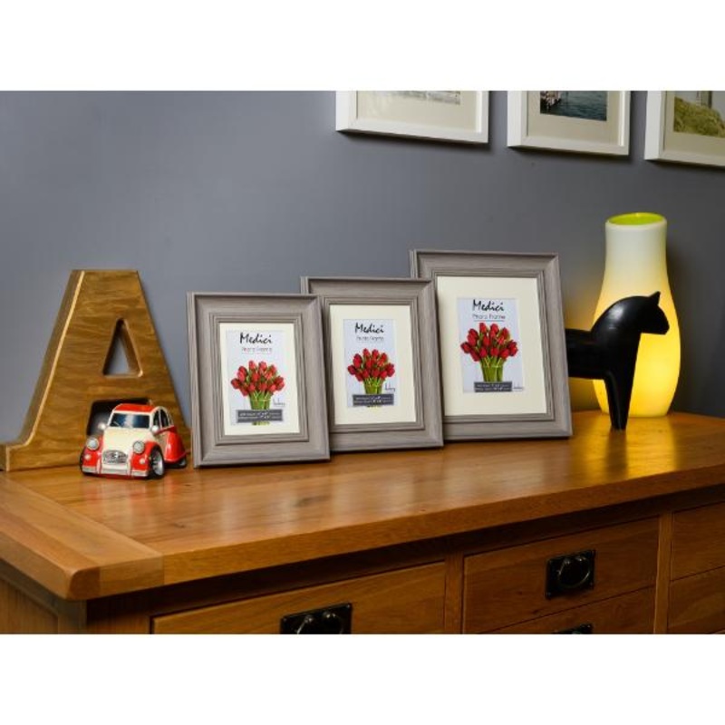 20X16 Grey Frame With Mount